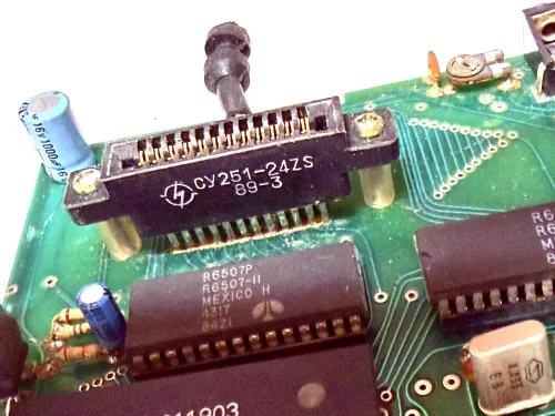 Detail showing the cartridge connector