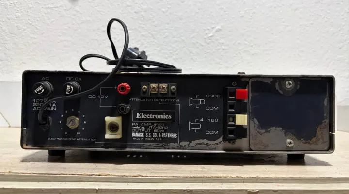 Electronics branded amplifier made for Banasr in Saudi Arabia (back)